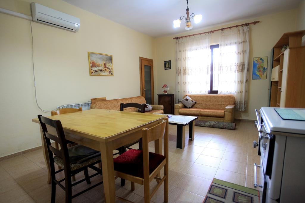 The Wanderers Hostel Shkodër Quarto foto